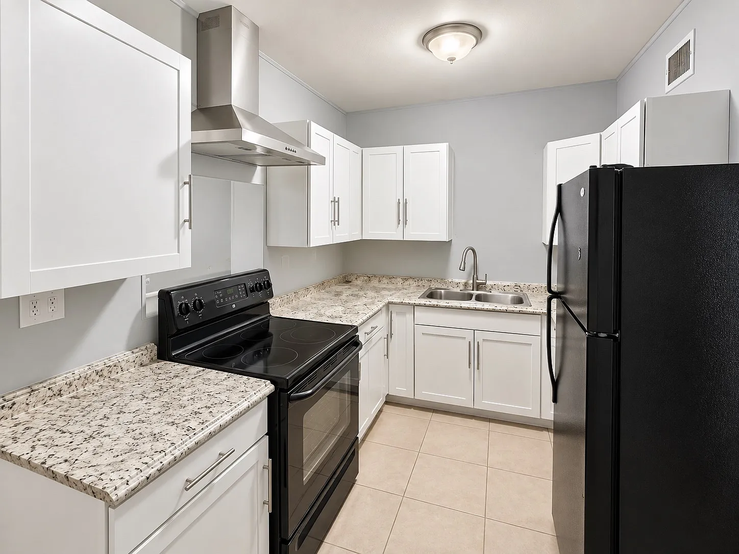 3 bed, 1.5 bath, 1272 sqft, $1,795 — Photo 4