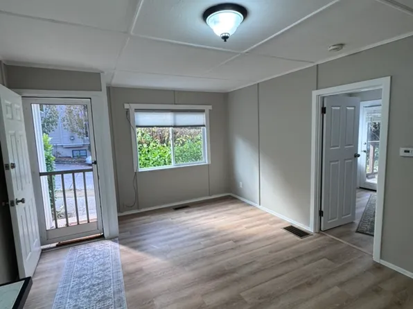 4420 SW Oregon St, Seattle, WA 98116