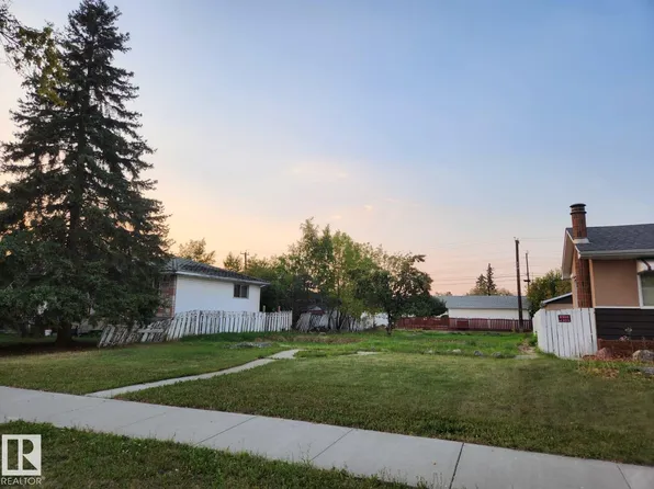 10716 131a Ave NW, Edmonton, AB T5E 0X3