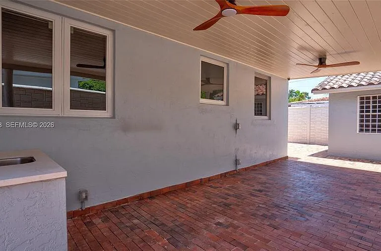 500 SW 51st Ct #1 — Photo 10