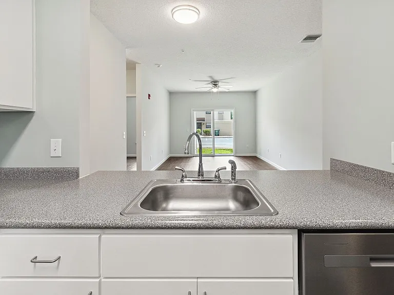 905 Olmstead Ave — Photo 53