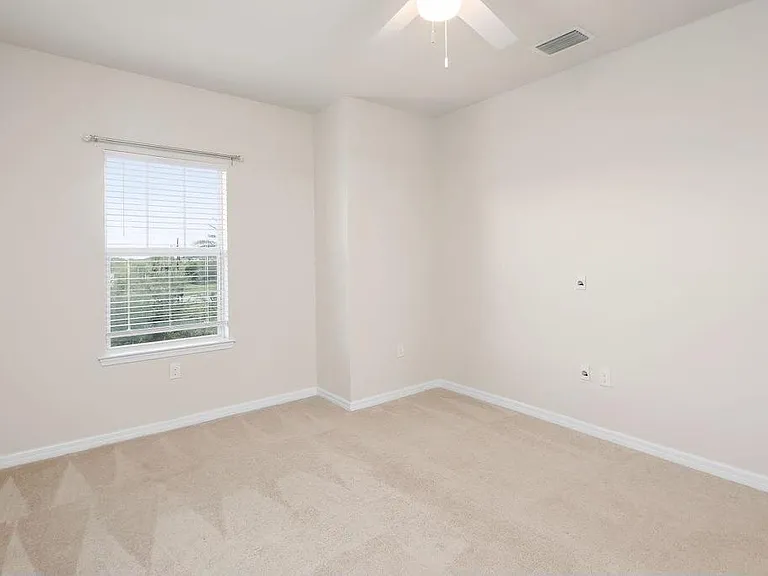 11908 Pebble Dr #11908 — Photo 17