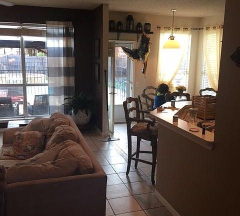 4th image of 616 Oakbrook Dr