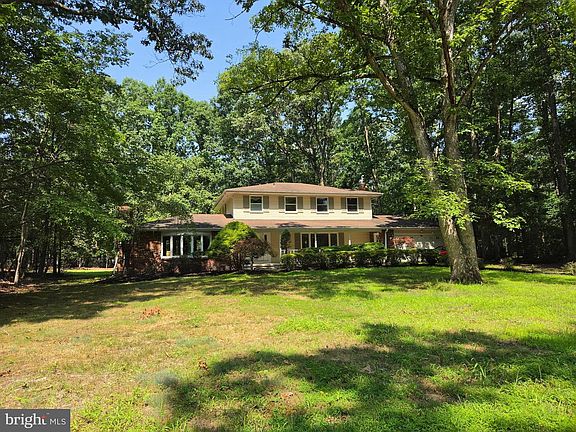 4th image of 1 Sandra Ln