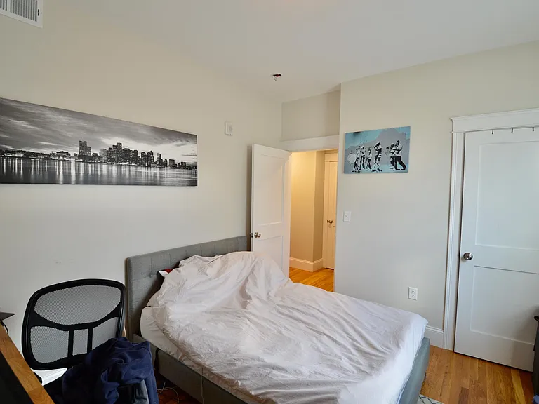 405 S Huntington Ave #2R — Photo 60