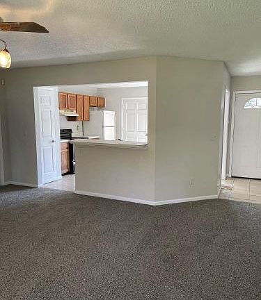 2nd image of 3980 Hunters Lake Cir E