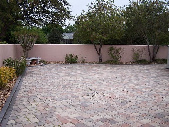 1700+/- sq.ft. patio with pa