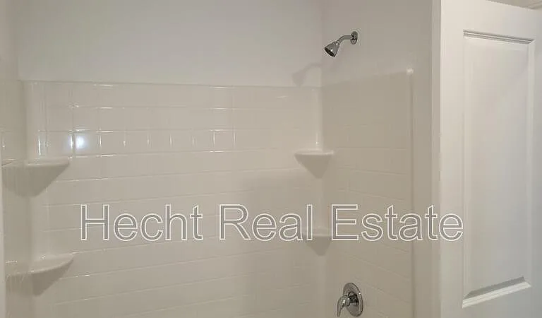 9137 Navarro Vis — Photo 12