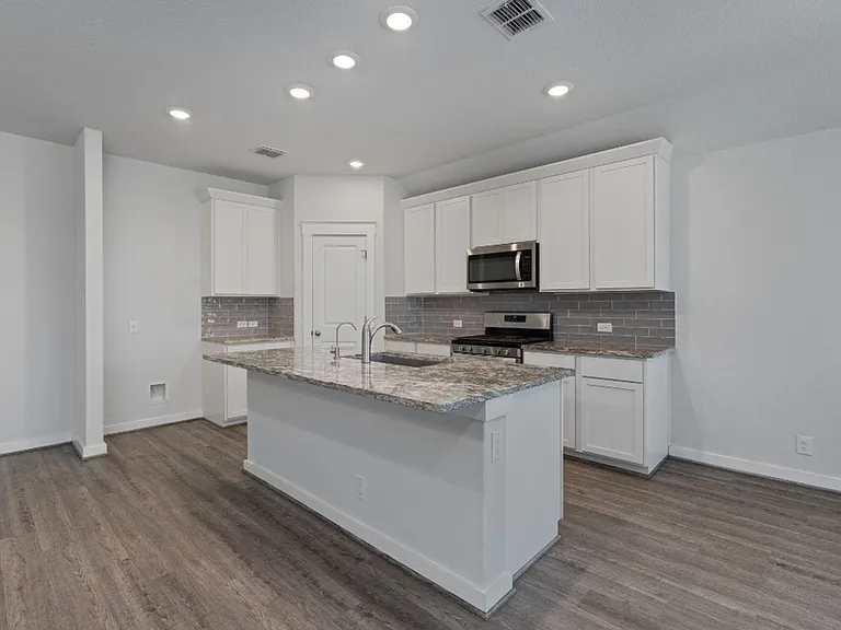 4044 Legend Mdws — Photo 7