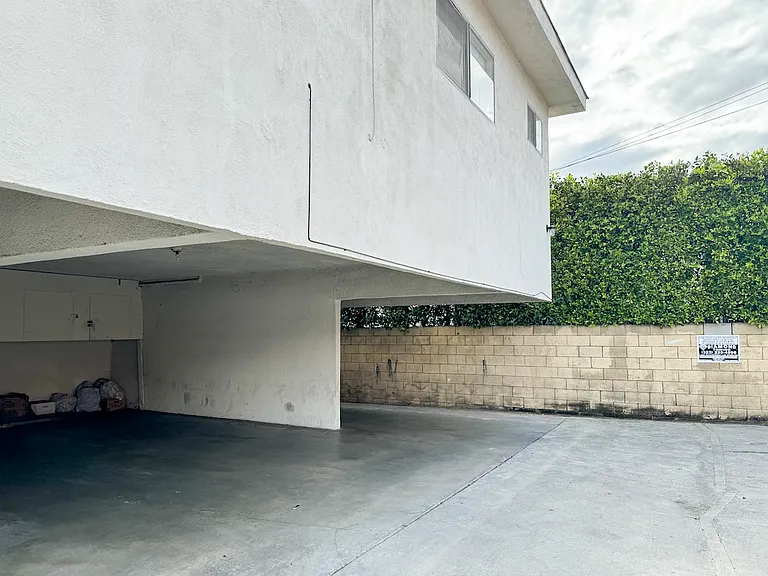 4641 La Mirada Ave #14 — Photo 14