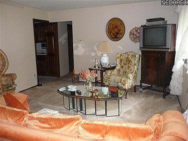 4th image of 12914 Kenyon Dr