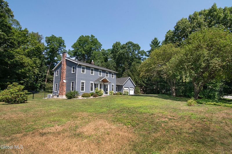 4th image of 7 Northwood Drive
