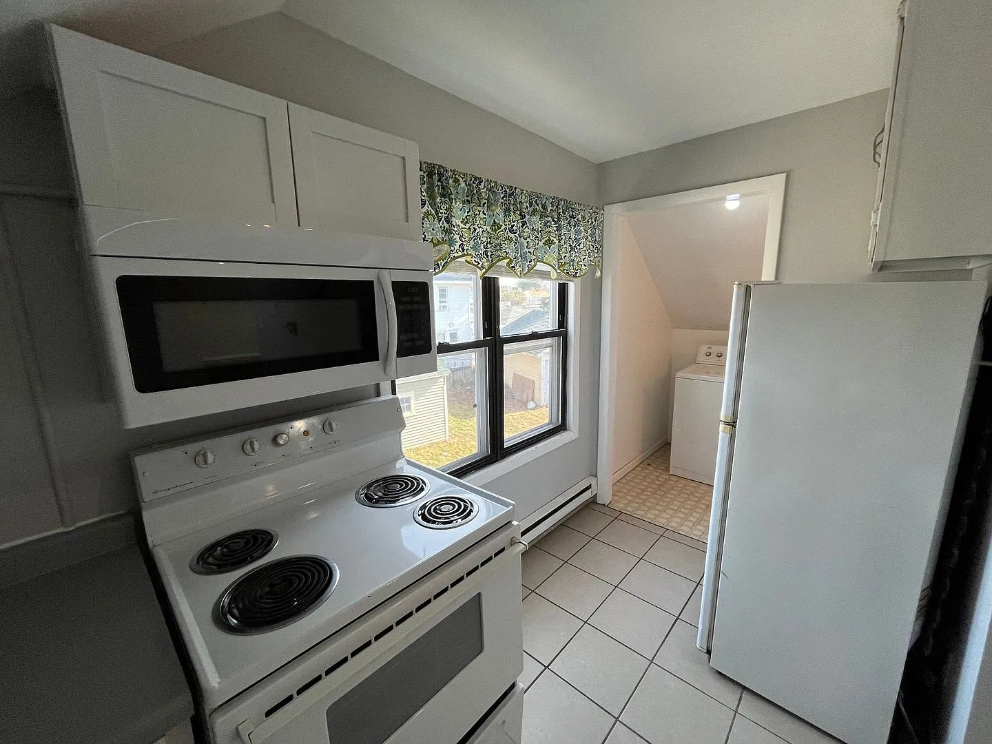 803 Grand Ave — Photo 2