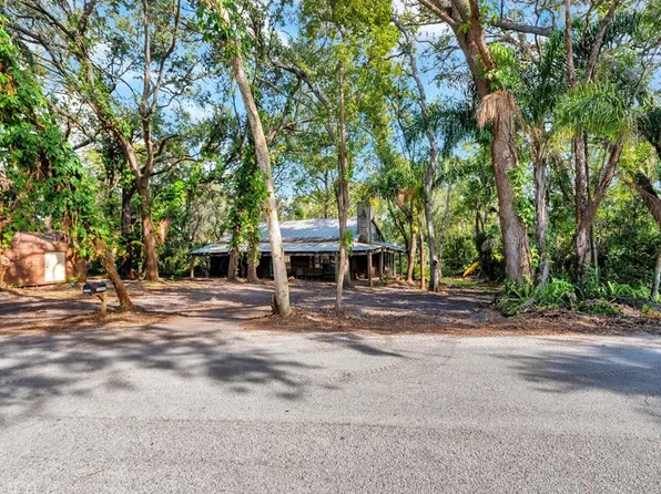 12805 Forest Hills Dr, Tampa, FL 33612