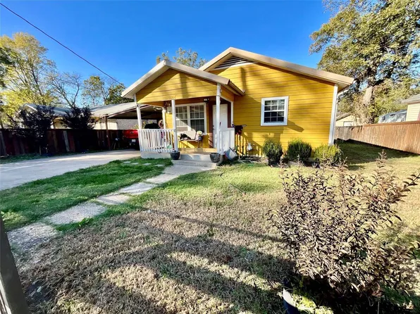 2846 Gillespie St, Greenville, TX 75401