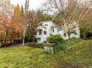 2354 Crosby Dr, Mount Vernon, WA 98274
