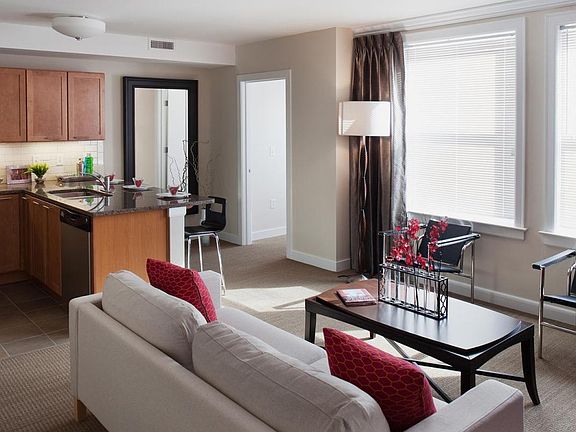 Dining/Living room