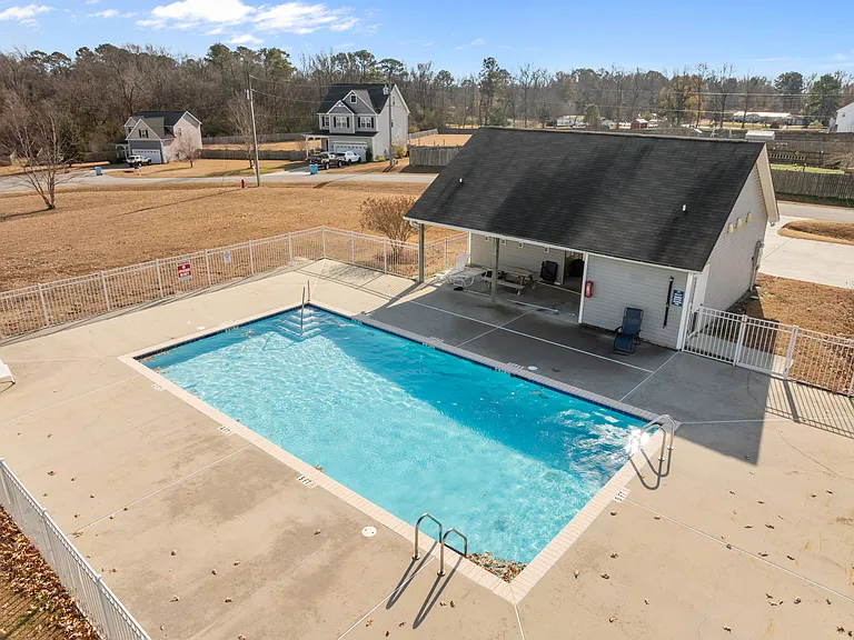 209 Trophy Ridge Dr — Photo 20