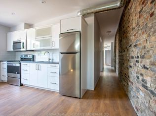 187 Jane St #3, Toronto, ON M6S 3Y8