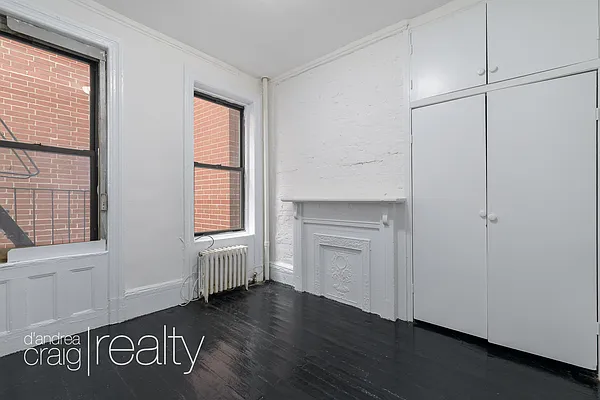 Rented by D'Andrea Craig Realty | media 8