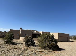 76 Herrada Rd, Santa Fe, NM 87508