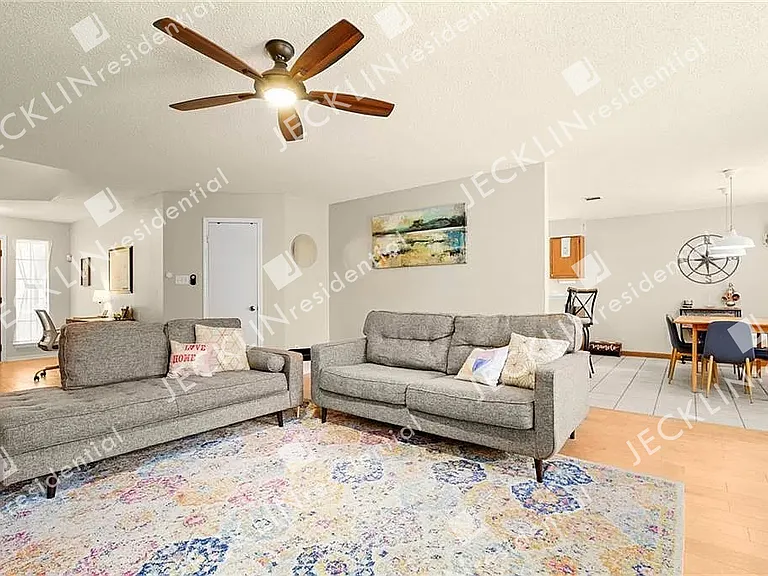 13805 Lothian Dr — Photo 9