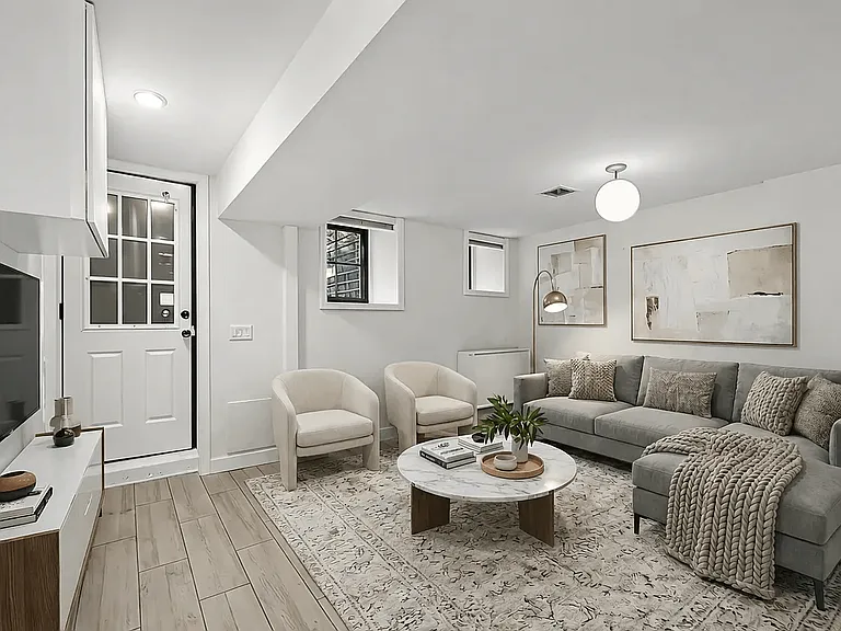 646 Chauncey St #1 — Photo 1