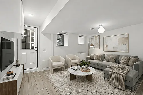 646 Chauncey St #1 Photo 1
