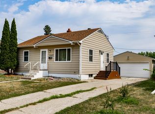 1542 13 1/2 St S, Fargo, ND 58103