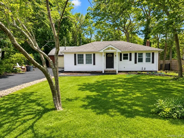 77 Elmhurst Avenue, Medford, NY 11763