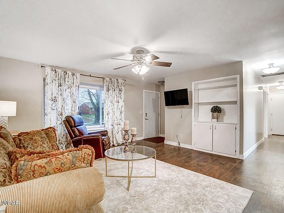 5th image of 655 Westbrook Dr