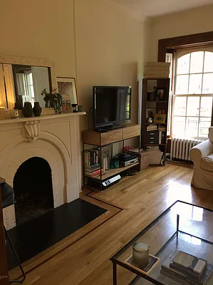 Rented by Compass | media 9