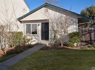 380 Harvest Ln, Santa Rosa, CA 95401