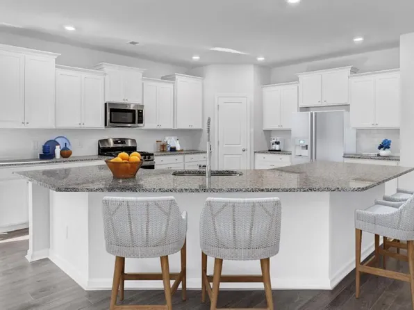 109 Orchard Blossom Ln, Summerville, SC 29485