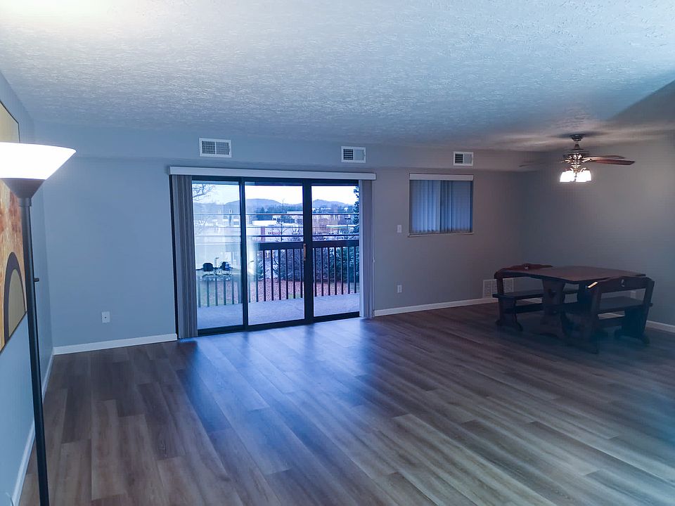 1st image of 1203 Dutilh Rd APT 9