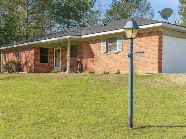 1809 Walter Dr, Marshall, TX 75670