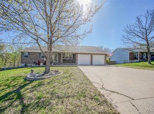 19580 Lyle Ln, Waynesville, MO 65583