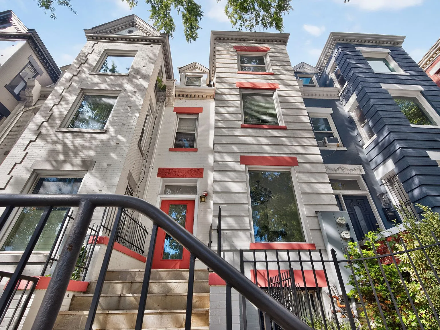 2 bed, $4,400 — Photo 4