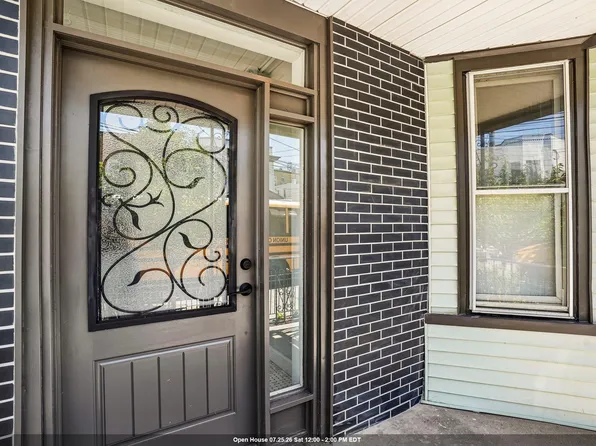 310 25th Street image 1 of 39
