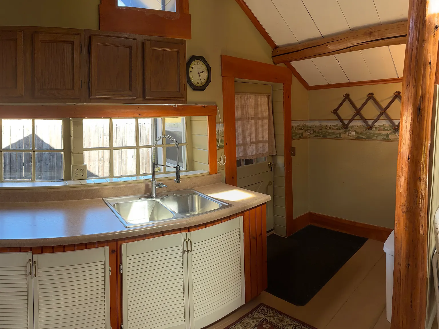 1 bed, 900 sqft, $1,550 — Photo 4