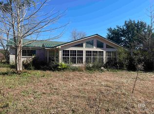 994 Dogwood Rd, Brewton, AL 36426