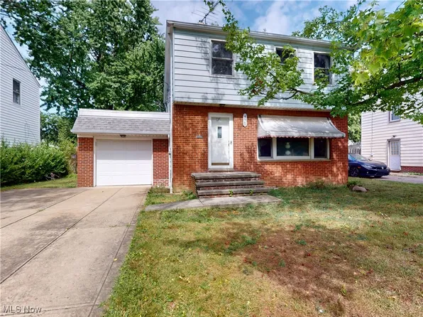 475 E 305th St, Willowick, OH 44095