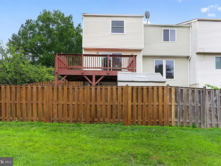 8700 Calvert Cliff Ct — Photo 22