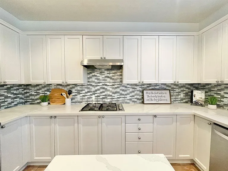 11 Dalea Pl — Photo 17