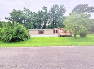 4 Hurst Dr, Laurel, MS 39440