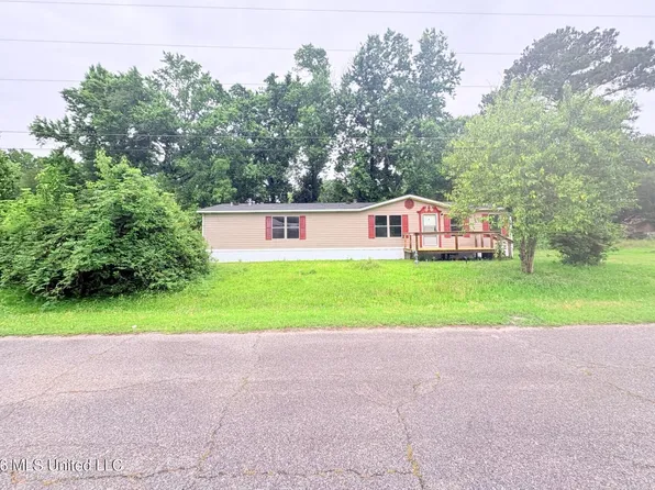 4 Hurst Dr, Laurel, MS 39440