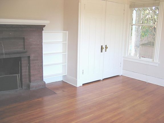 4th image of 5210 12th Ave NE APT H