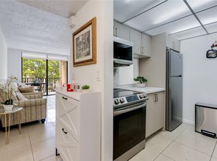 Promenade, Miami, FL 33186