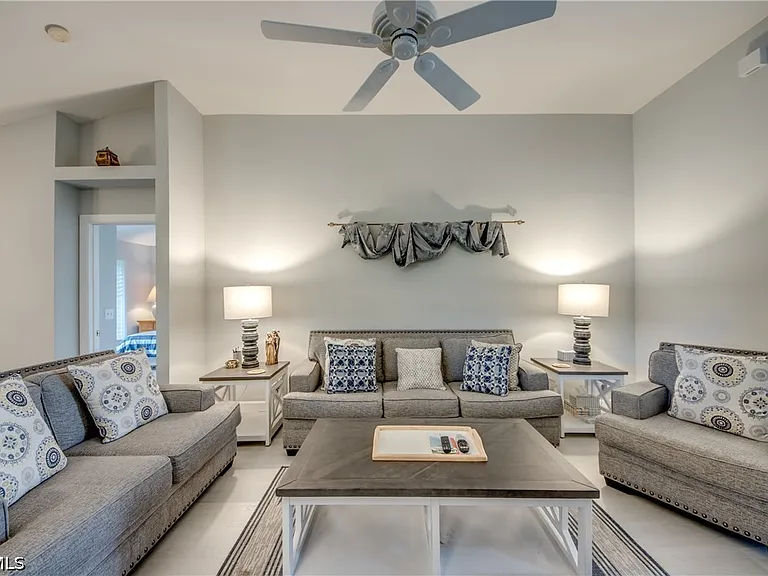 15472 Admiralty Cir #2 — Photo 11