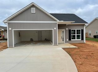 3873 Woodview Dr, Winston Salem, NC 27106